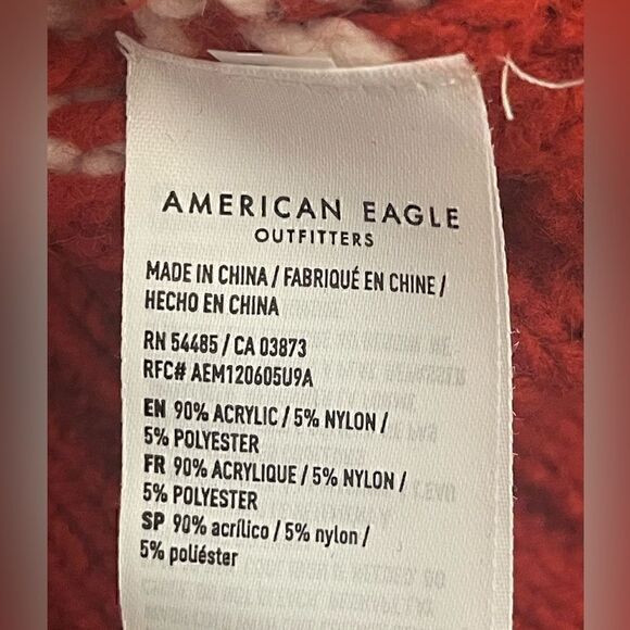 American Eagle Red and Cream Winter Holiday Sweater - Picture 8 of 8